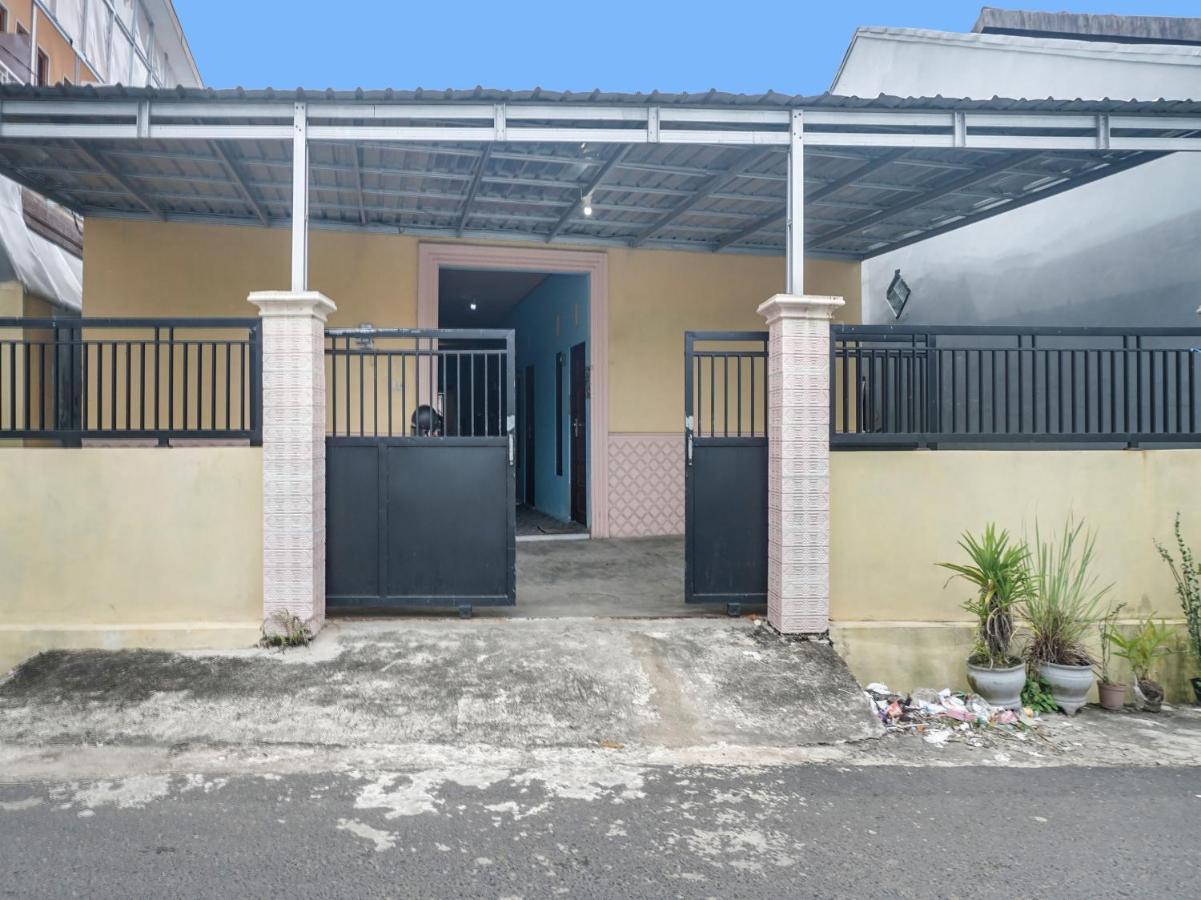 Spot On 91970 Biru Homestay Martapura  Exterior photo